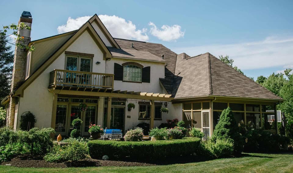 Revive Roofing Hero Image