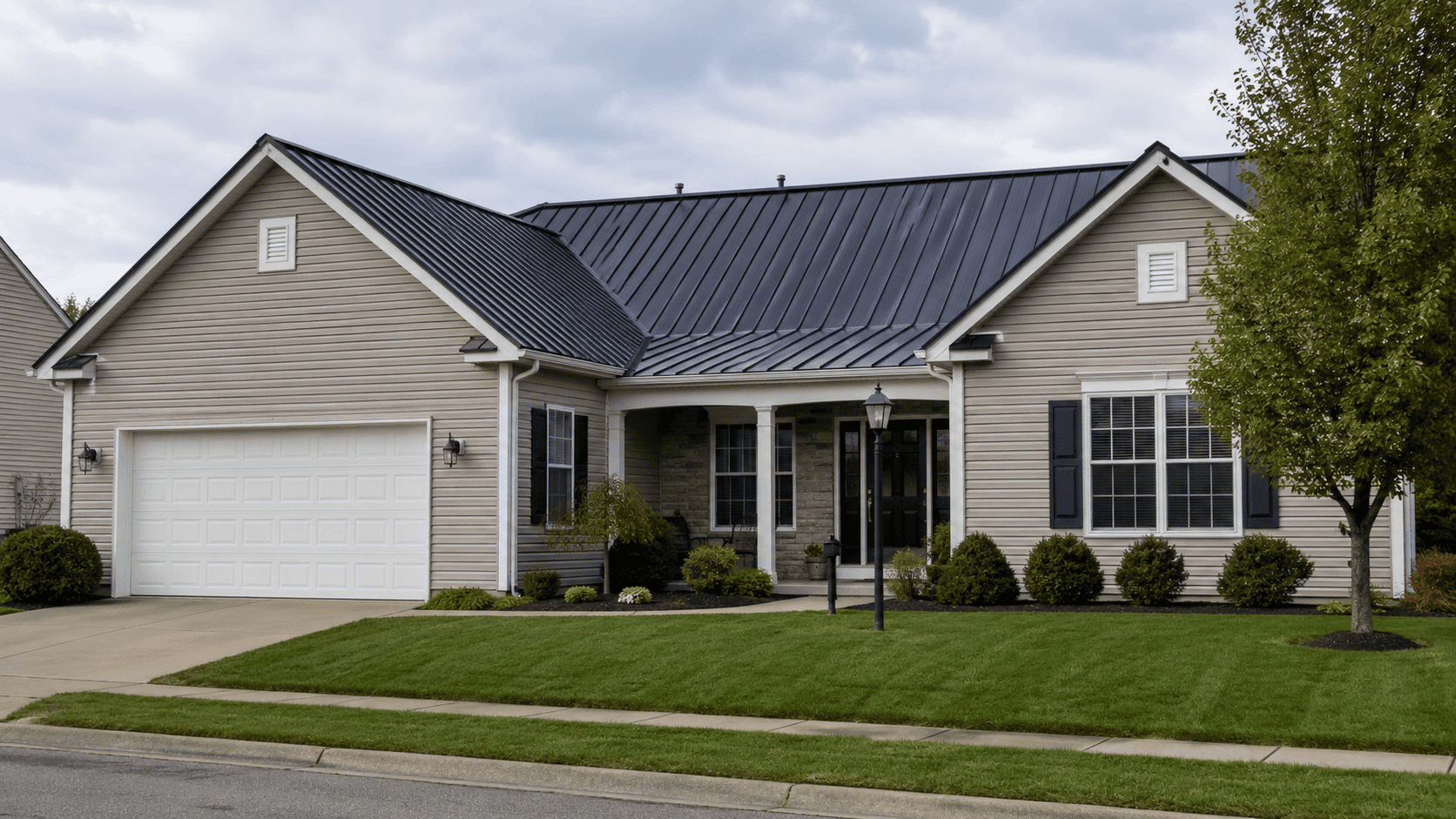 Pros and Cons of Metal Roofing in Columbus